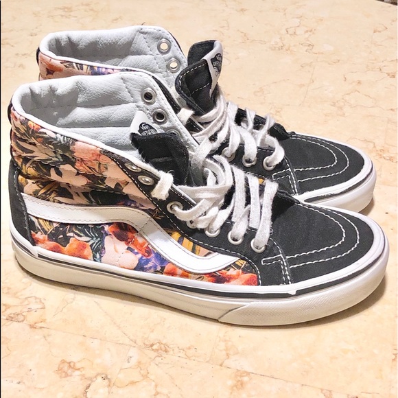 Vans Shoes - 🌟🌟SOLD🌟🌟Vans Off The Wall High Top Sneaker 👟